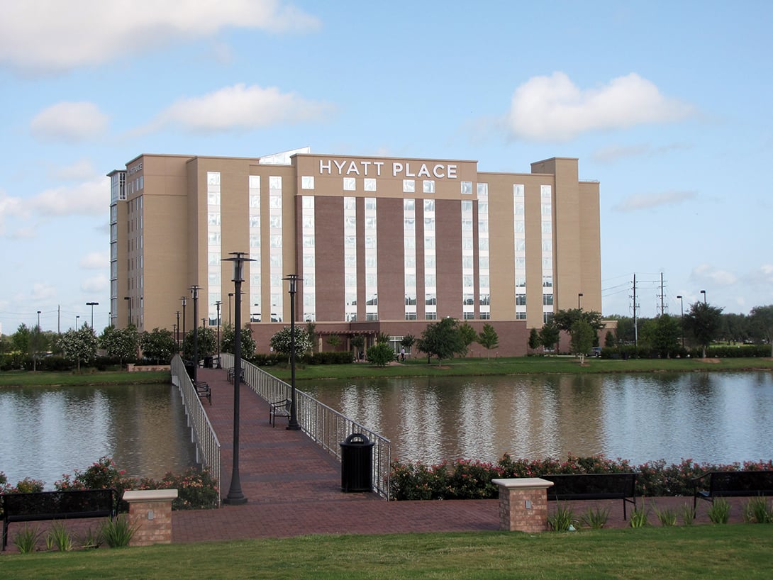 Lake Pointe Mixed-Use Community